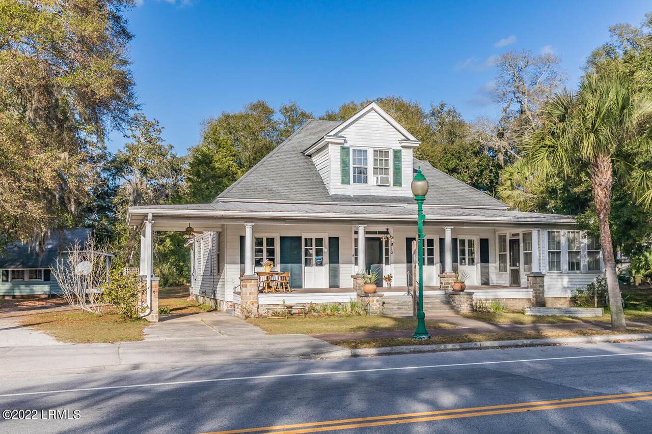 7915 Main Street - Photo 1