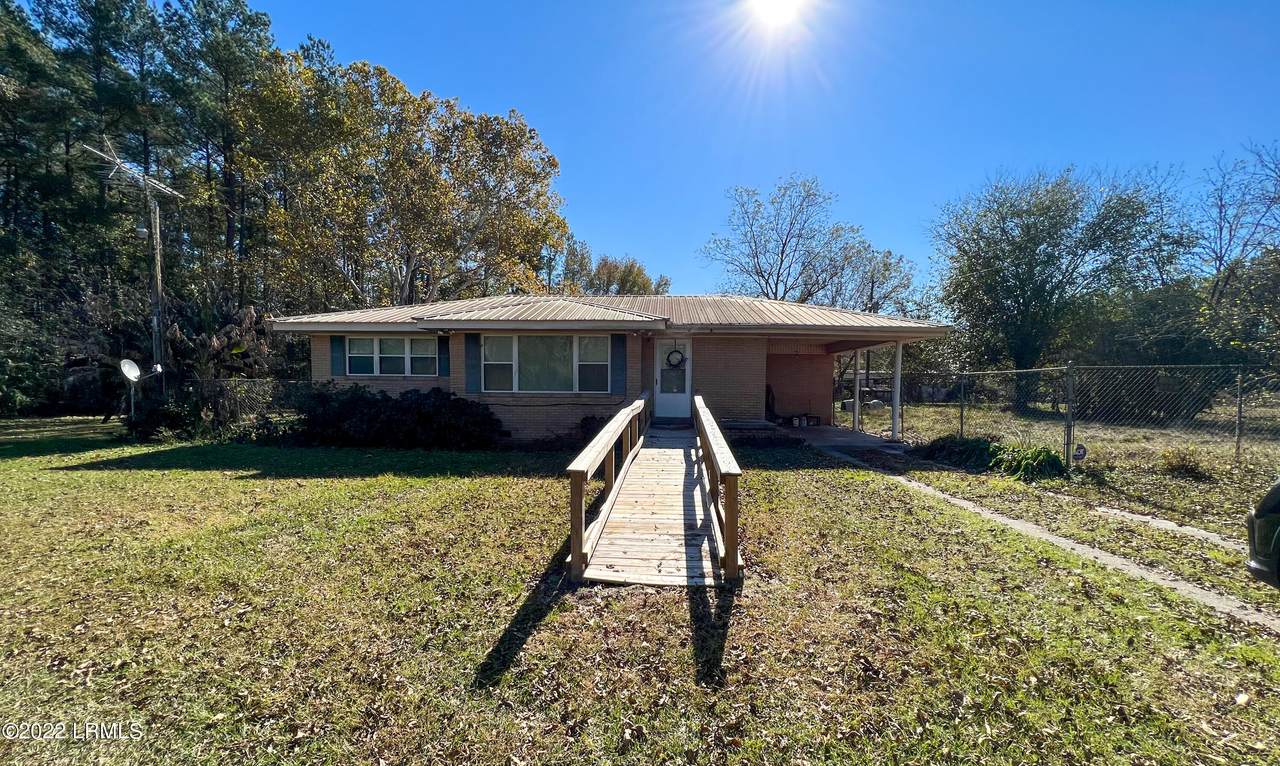 5696 Confederate Highway - Photo 1
