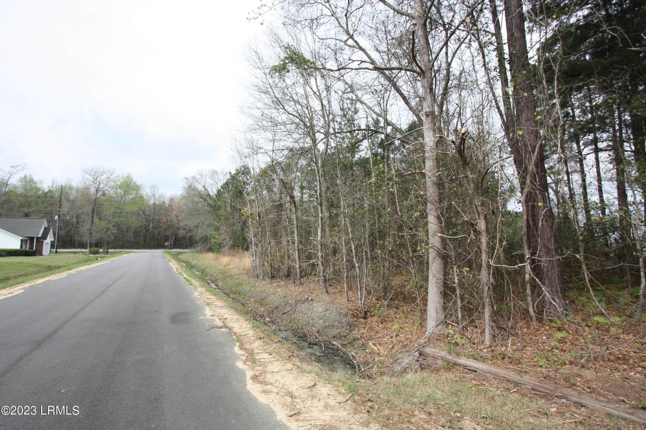 https://bt-photos.global.ssl.fastly.net/beaufortsc/1280_boomver_1_179691-2.jpg