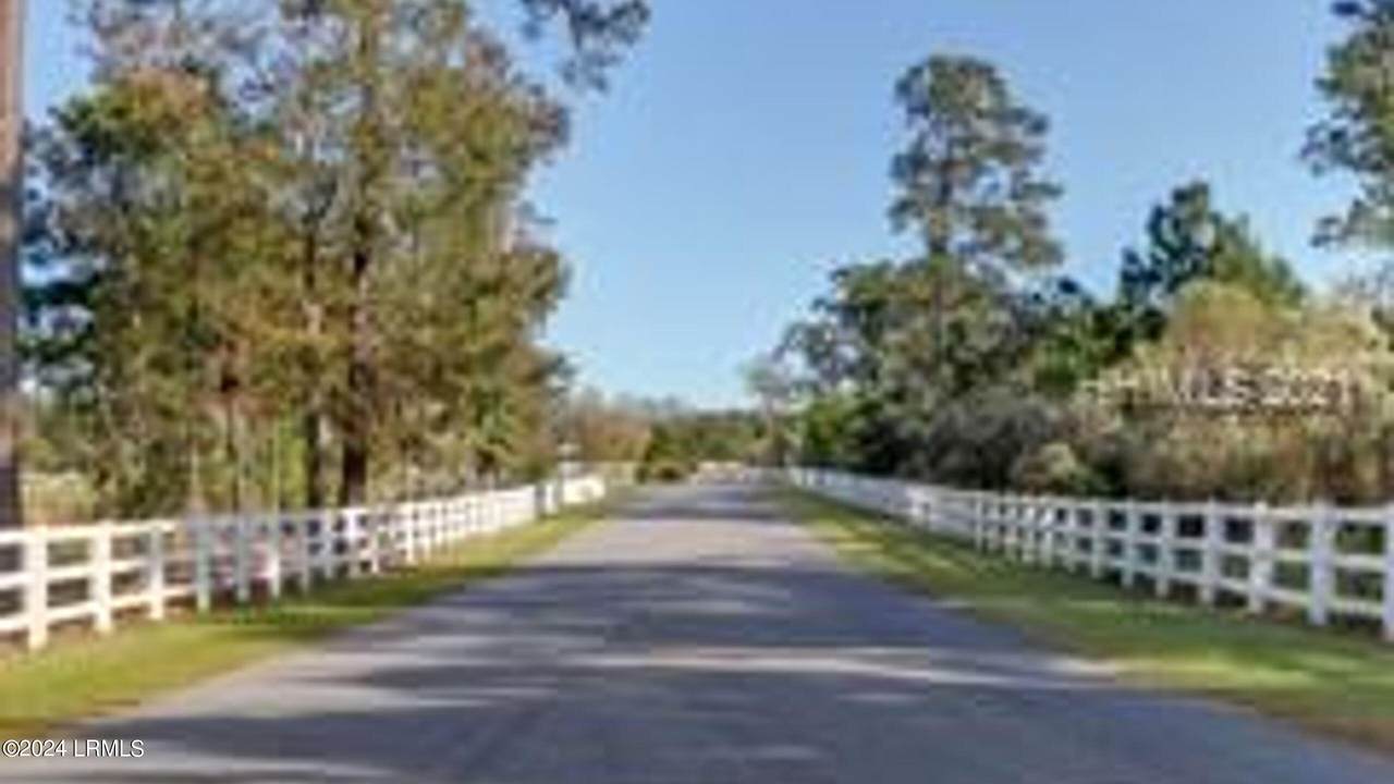 https://bt-photos.global.ssl.fastly.net/beaufortsc/1280_boomver_1_183559-2.jpg