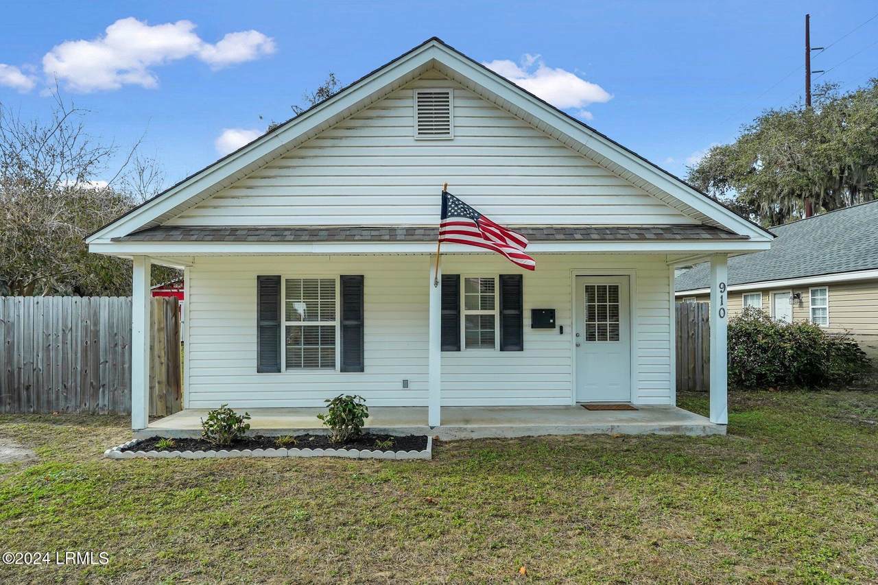 https://bt-photos.global.ssl.fastly.net/beaufortsc/1280_boomver_1_187971-2.jpg