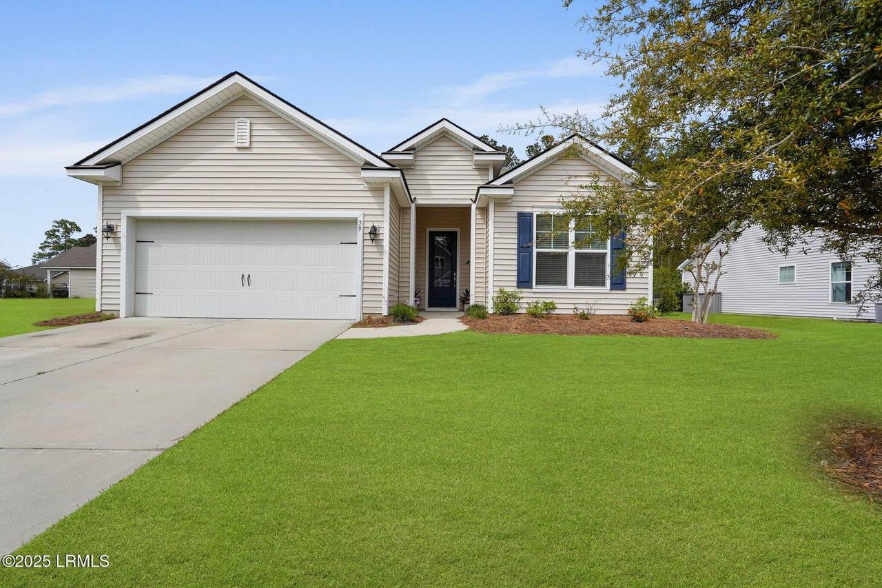 39 Bridgeton Drive - Photo 1