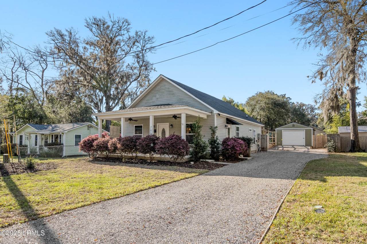 1806 Oconnell Street - Photo 1