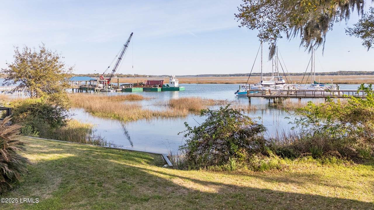 https://bt-photos.global.ssl.fastly.net/beaufortsc/1280_boomver_1_189521-2.jpg