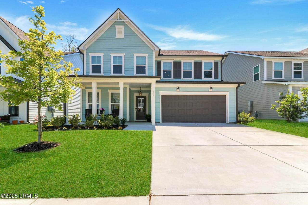 454 Danner Drive - Photo 1