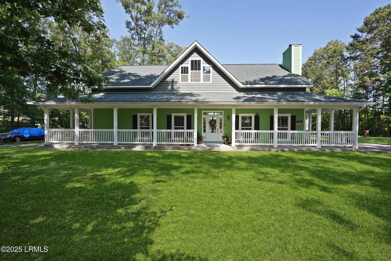 340 Freedom Parkway - Photo 1
