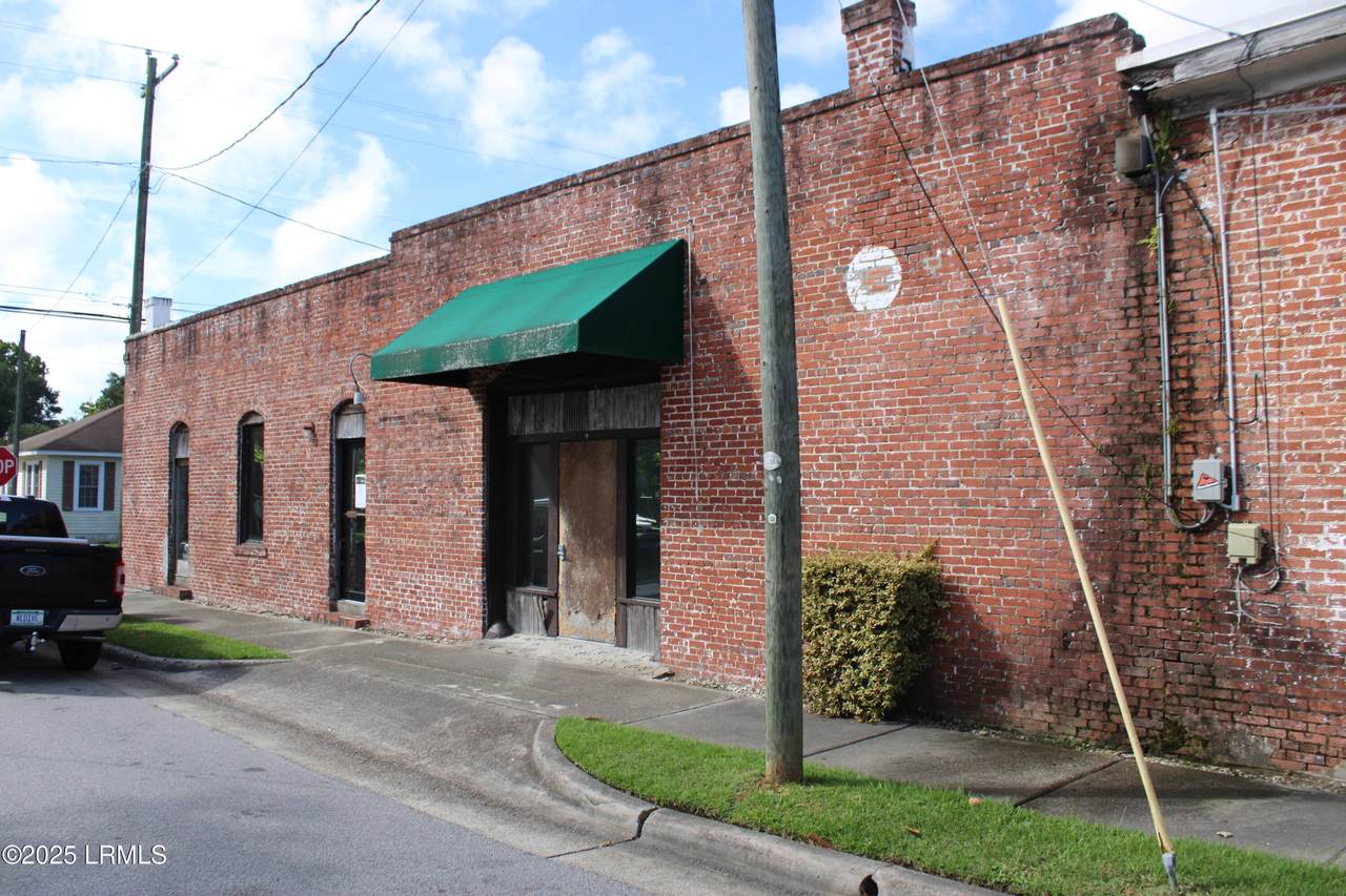 18 Mulberry Street - Photo 1