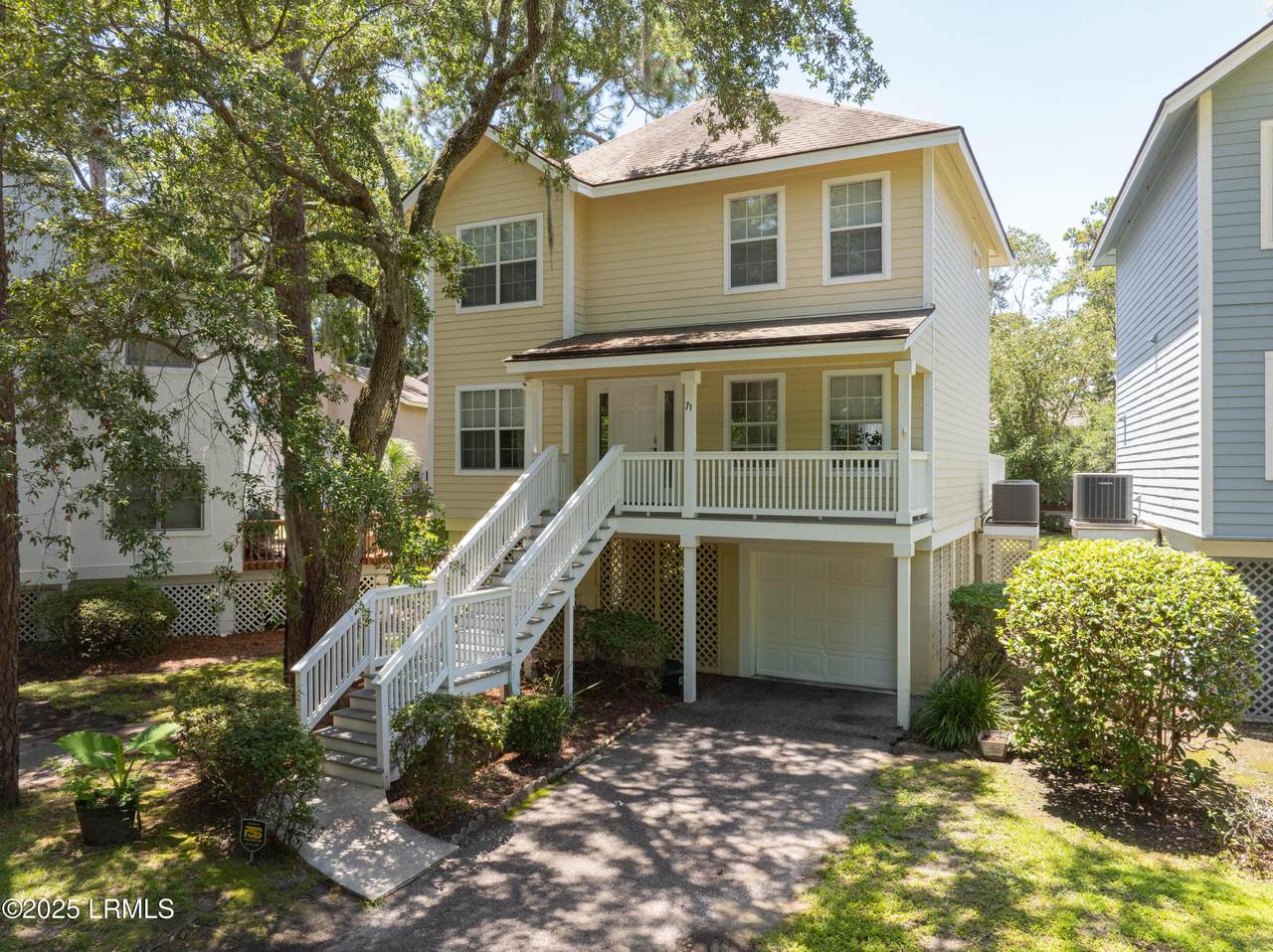 71 Pine Burr Road - Photo 1