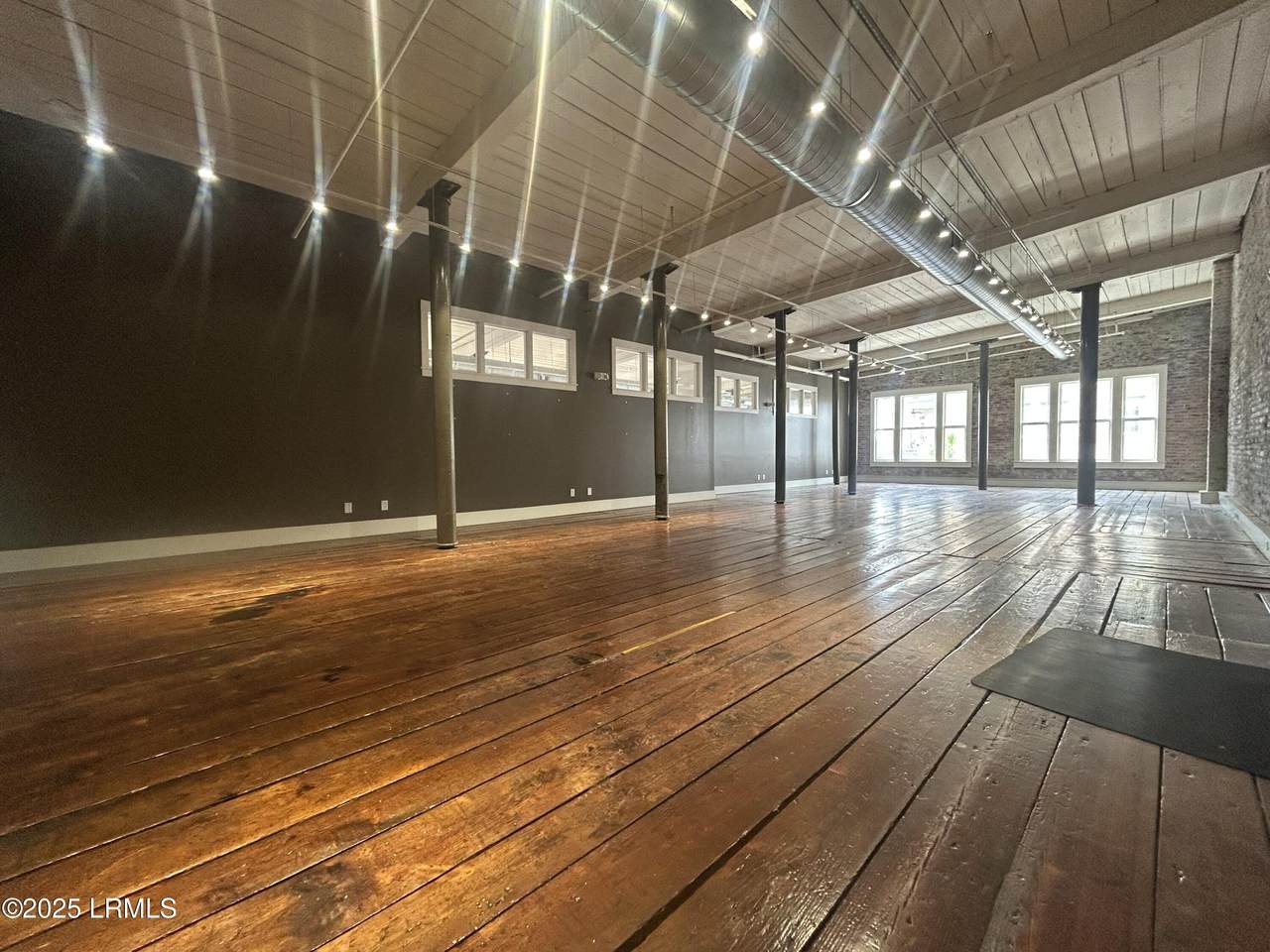 200 Carteret Street - Photo 1
