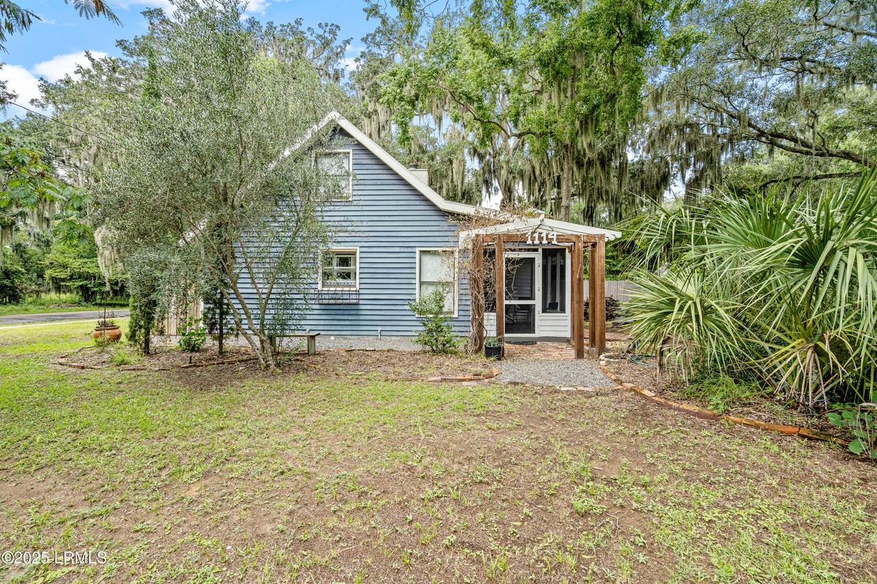 https://bt-photos.global.ssl.fastly.net/beaufortsc/1280_boomver_1_191769-2.jpg