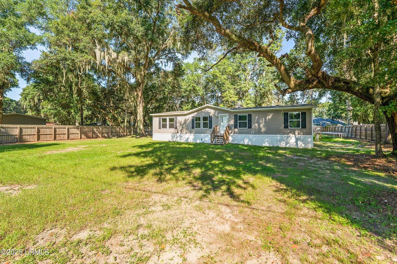 https://bt-photos.global.ssl.fastly.net/beaufortsc/1280_boomver_1_191810-2.jpg