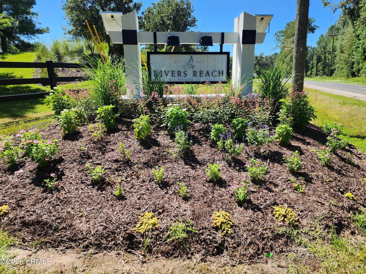 301 Founders Oak Way - Photo 1