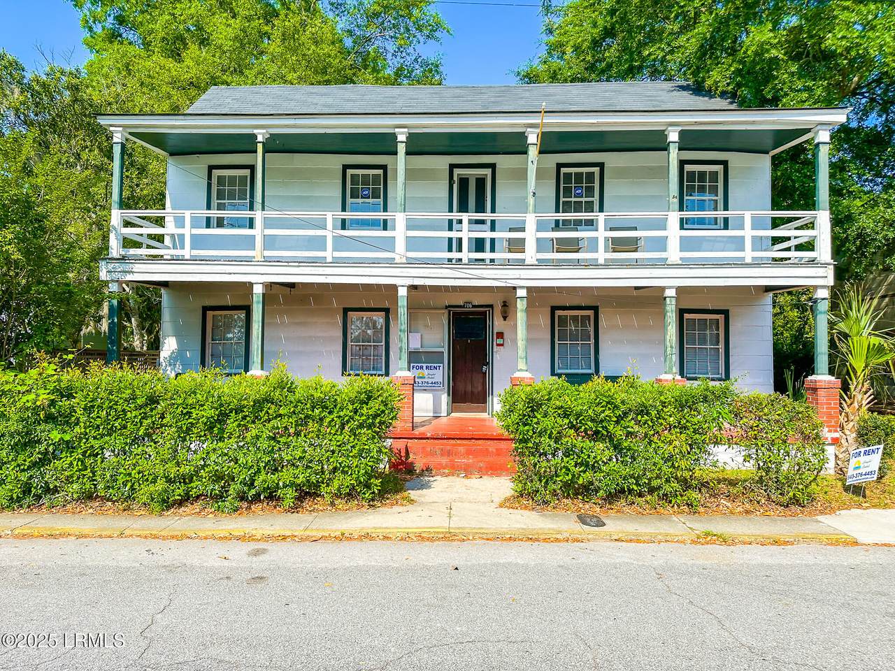 706 Charles Street - Photo 1