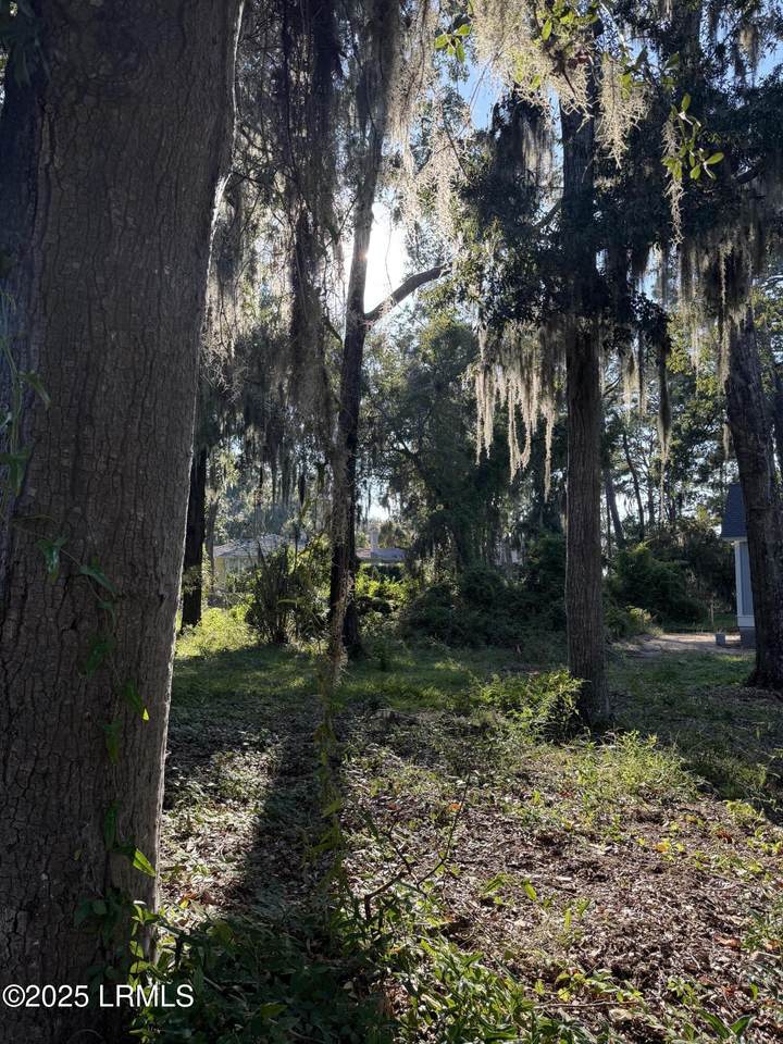 https://bt-photos.global.ssl.fastly.net/beaufortsc/1280_boomver_1_192483-2.jpg