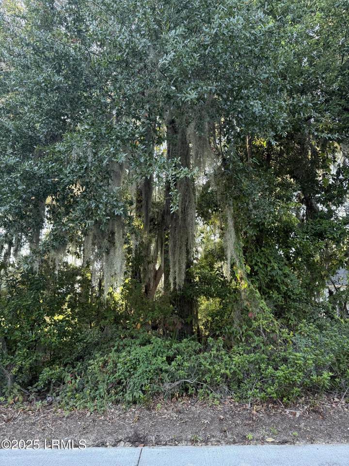 https://bt-photos.global.ssl.fastly.net/beaufortsc/1280_boomver_1_192483-2.jpg