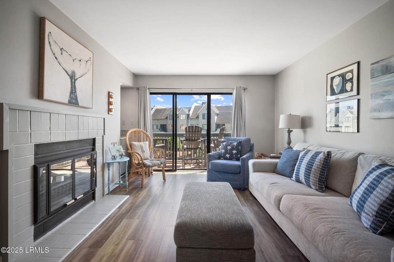 603 New Haven Court - Photo 1