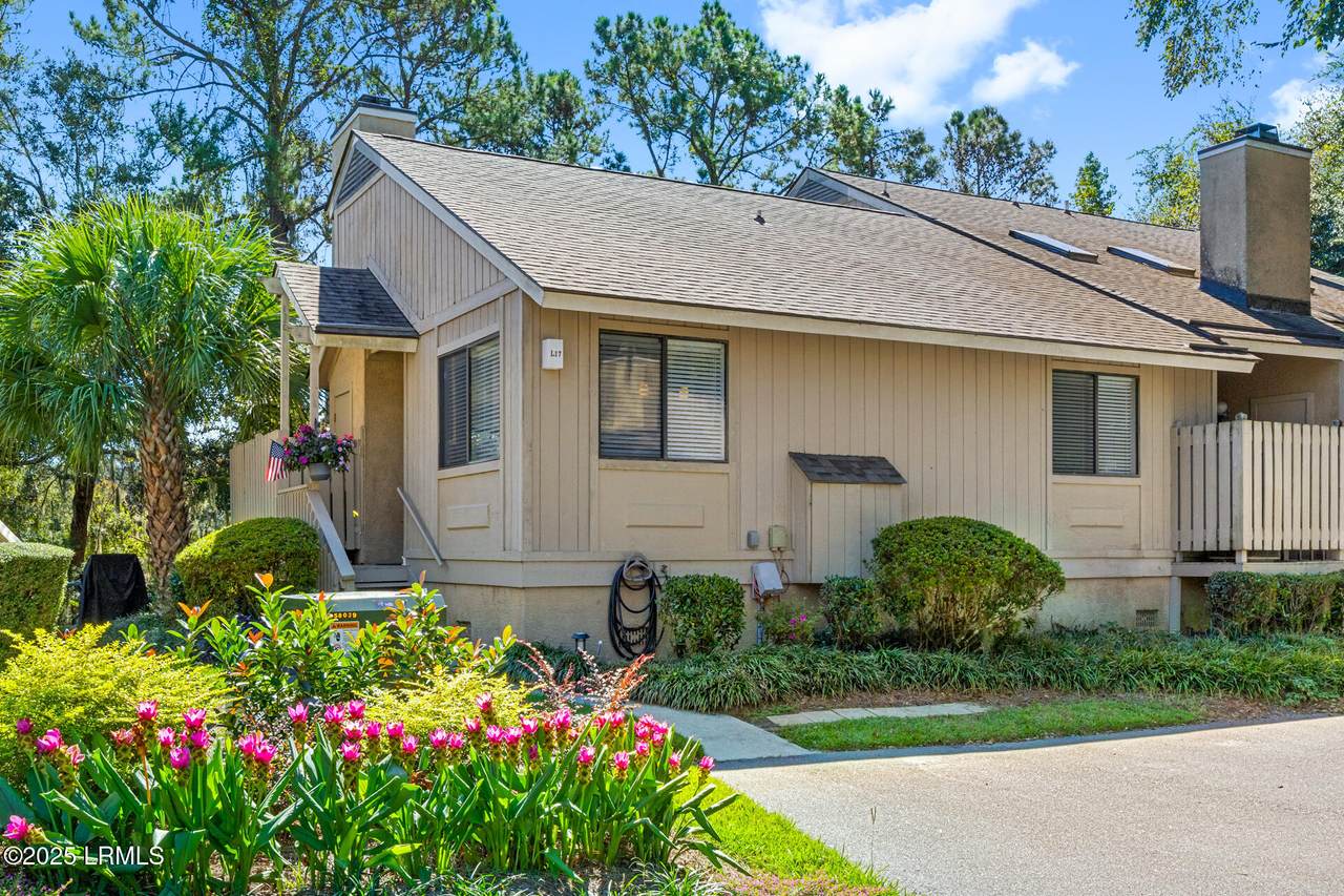 5 Gum Tree Road - Photo 1