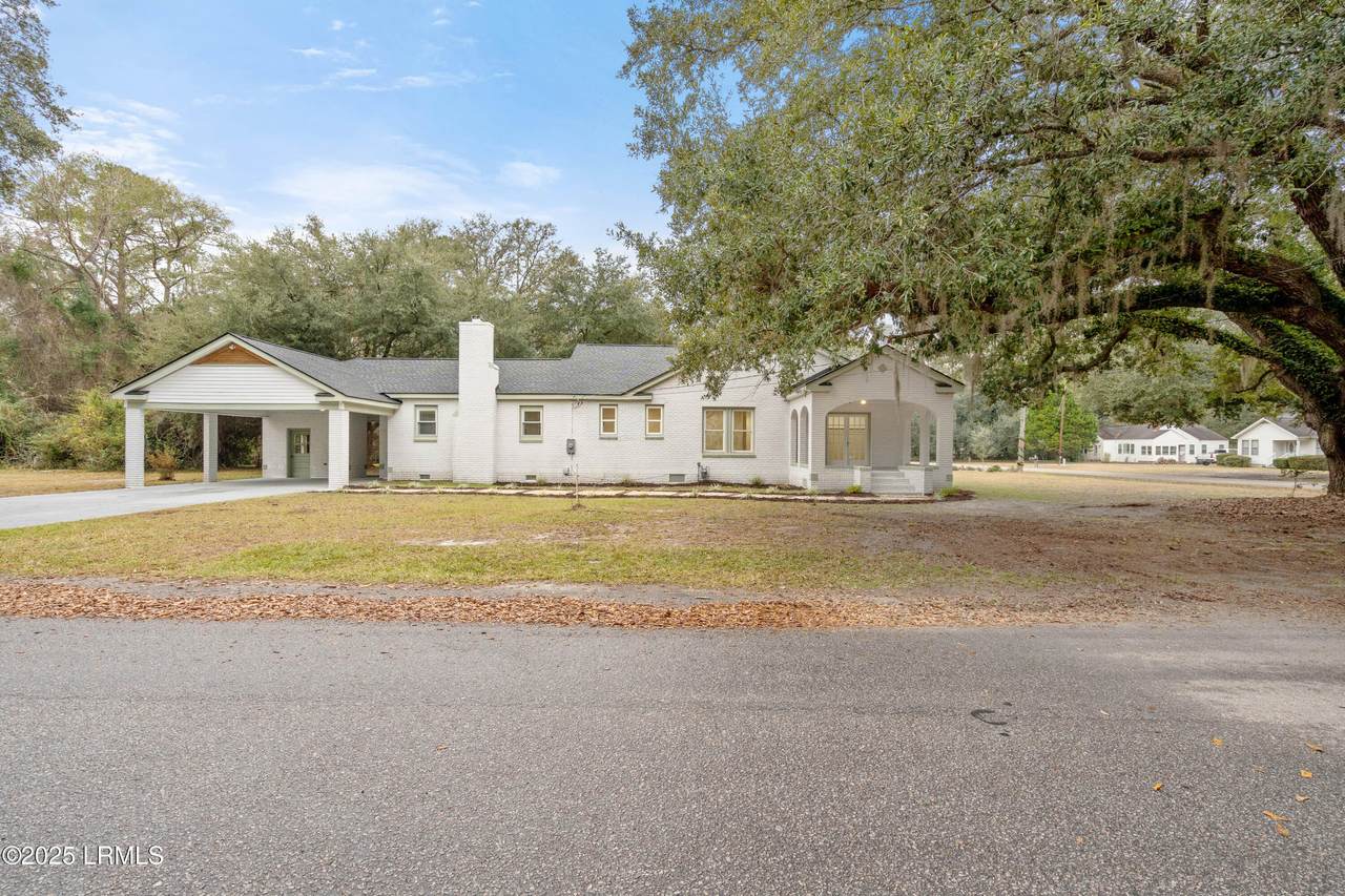https://bt-photos.global.ssl.fastly.net/beaufortsc/1280_boomver_1_193115-2.jpg