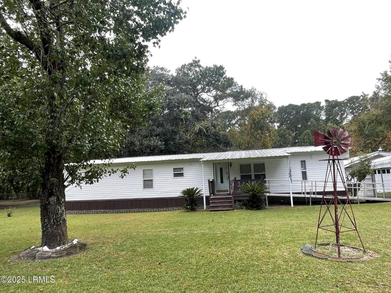 3113 Westwood Circle - Photo 1