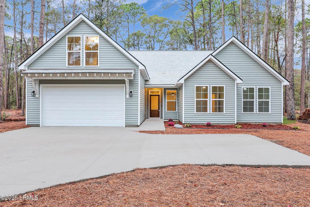 579 Sams Point Road - Photo 1
