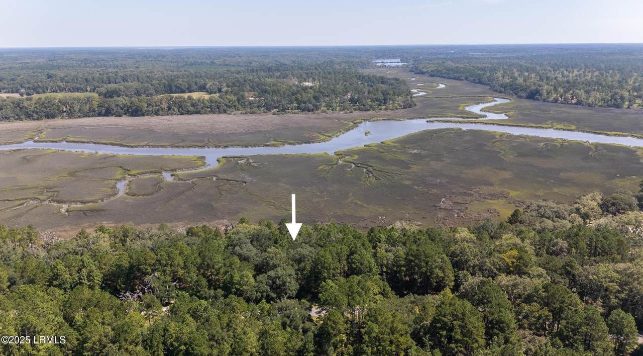 246 Somerset Drive - Photo 1