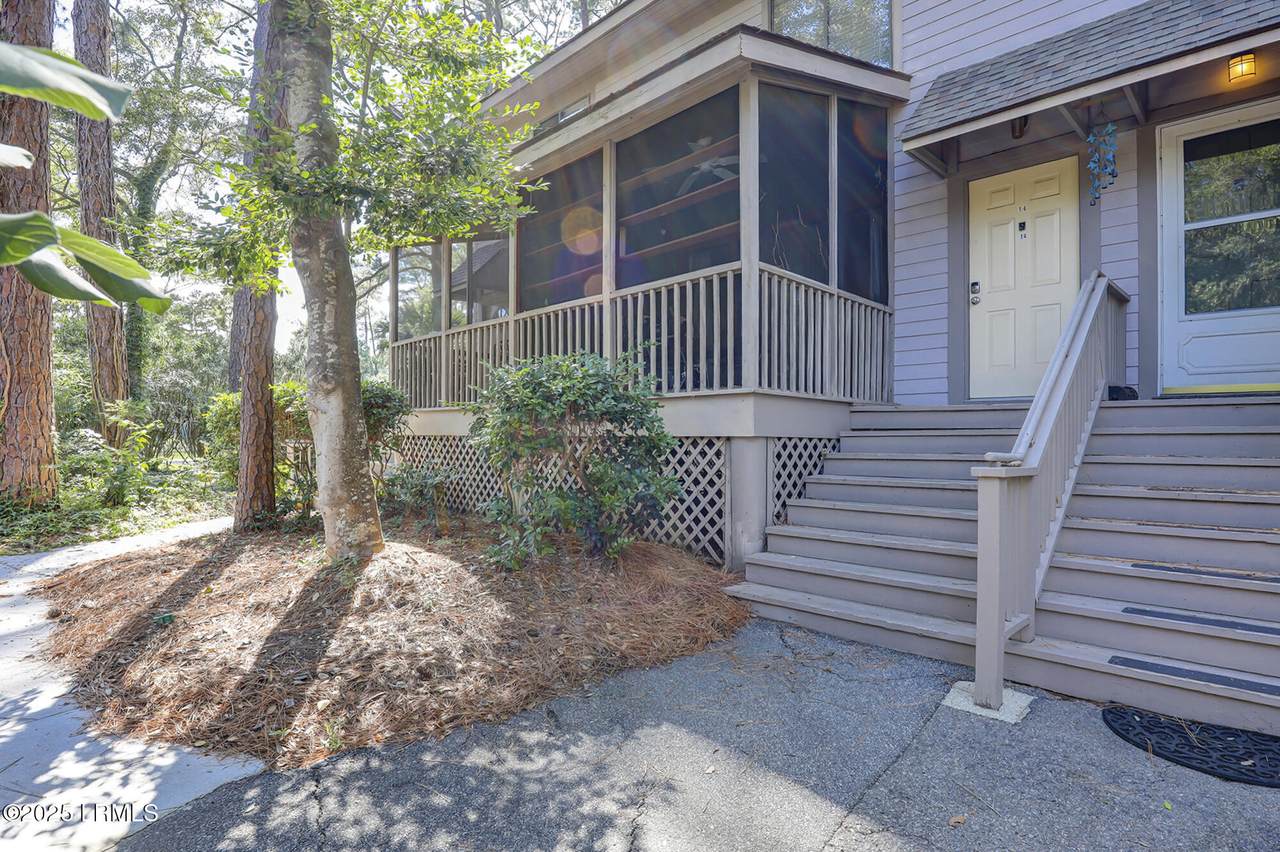 14 Three Mast Lane - Photo 1