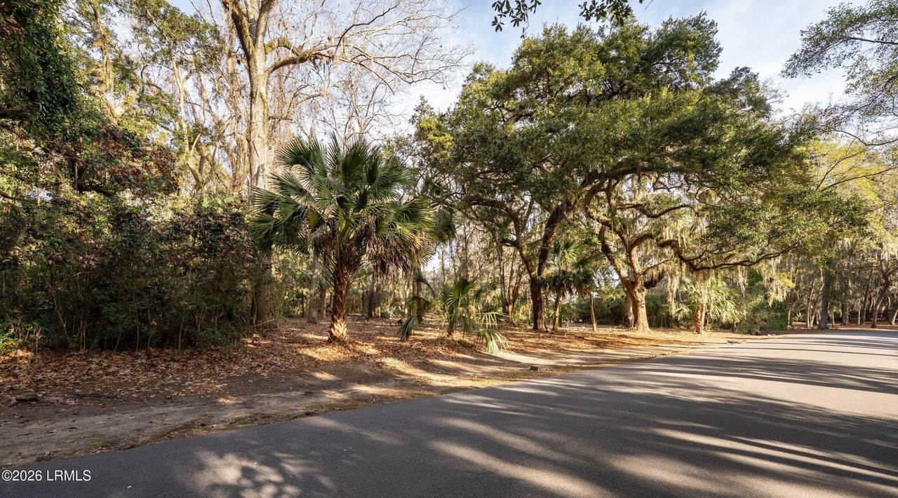 32 Winding Oak Drive - Photo 1