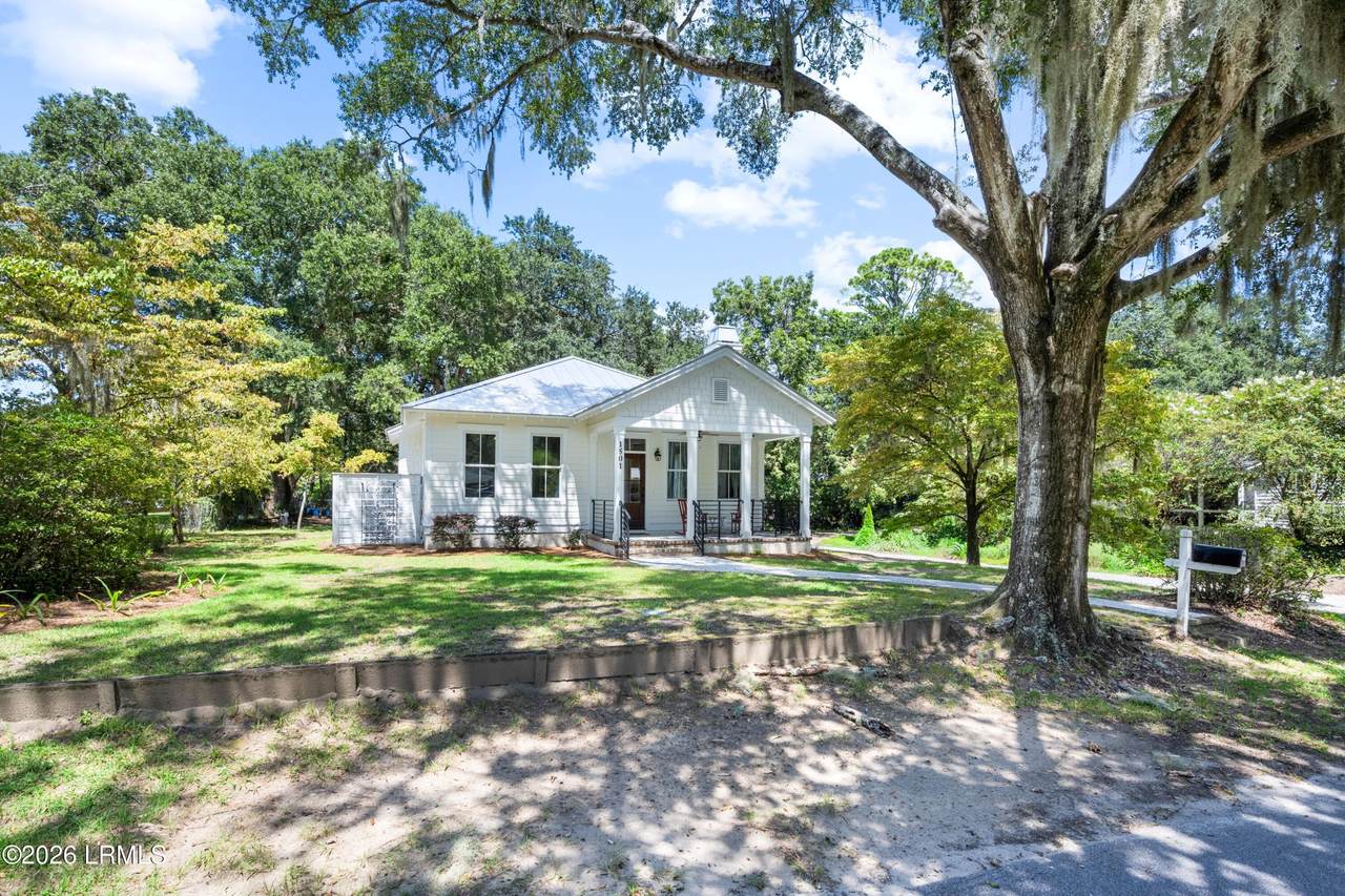 https://bt-photos.global.ssl.fastly.net/beaufortsc/1280_boomver_1_193959-2.jpg