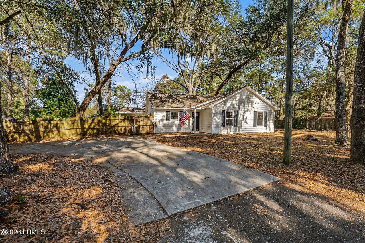 https://bt-photos.global.ssl.fastly.net/beaufortsc/1280_boomver_1_194231-2.jpg