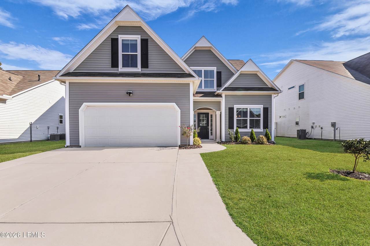 10 Benton Circle - Photo 1