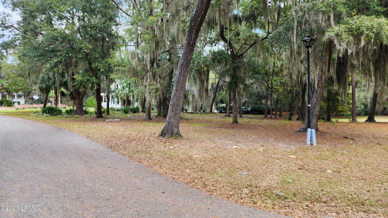 https://bt-photos.global.ssl.fastly.net/beaufortsc/1280_boomver_1_194515-2.jpg