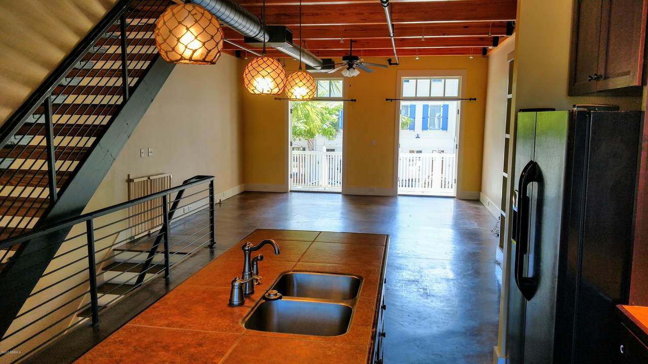 20 Market Street - Photo 1