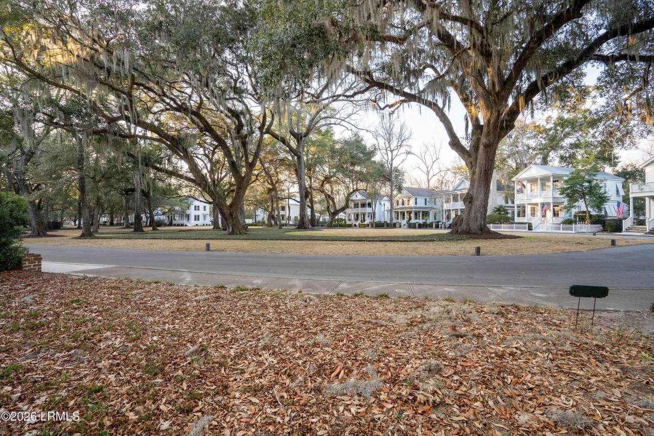 https://bt-photos.global.ssl.fastly.net/beaufortsc/1280_boomver_1_194748-2.jpg