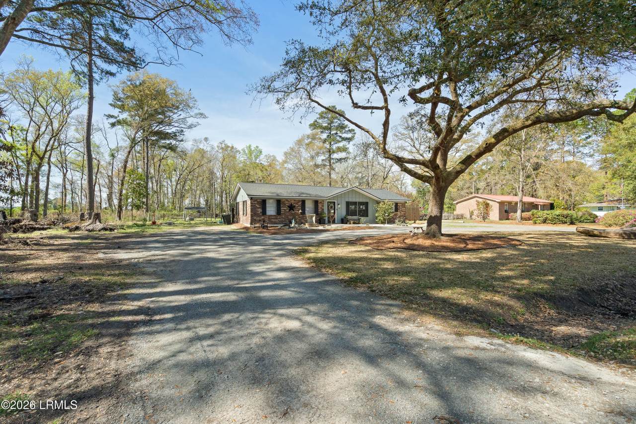 https://bt-photos.global.ssl.fastly.net/beaufortsc/orig_boomver_1_194949-2.jpg