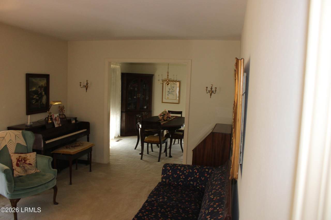 https://bt-photos.global.ssl.fastly.net/beaufortsc/1280_boomver_1_194993-2.jpg