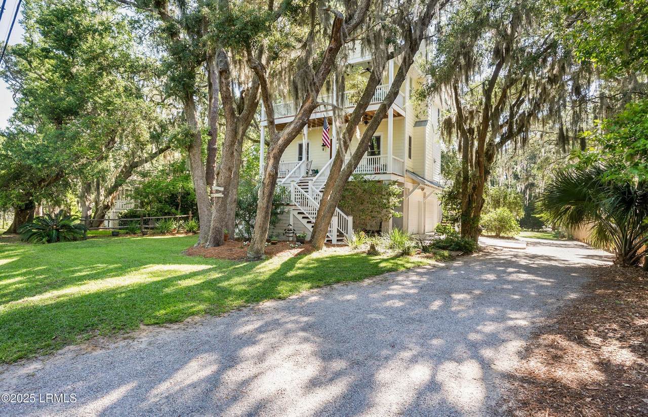 https://bt-photos.global.ssl.fastly.net/beaufortsc/1280_boomver_1_195294-2.jpg