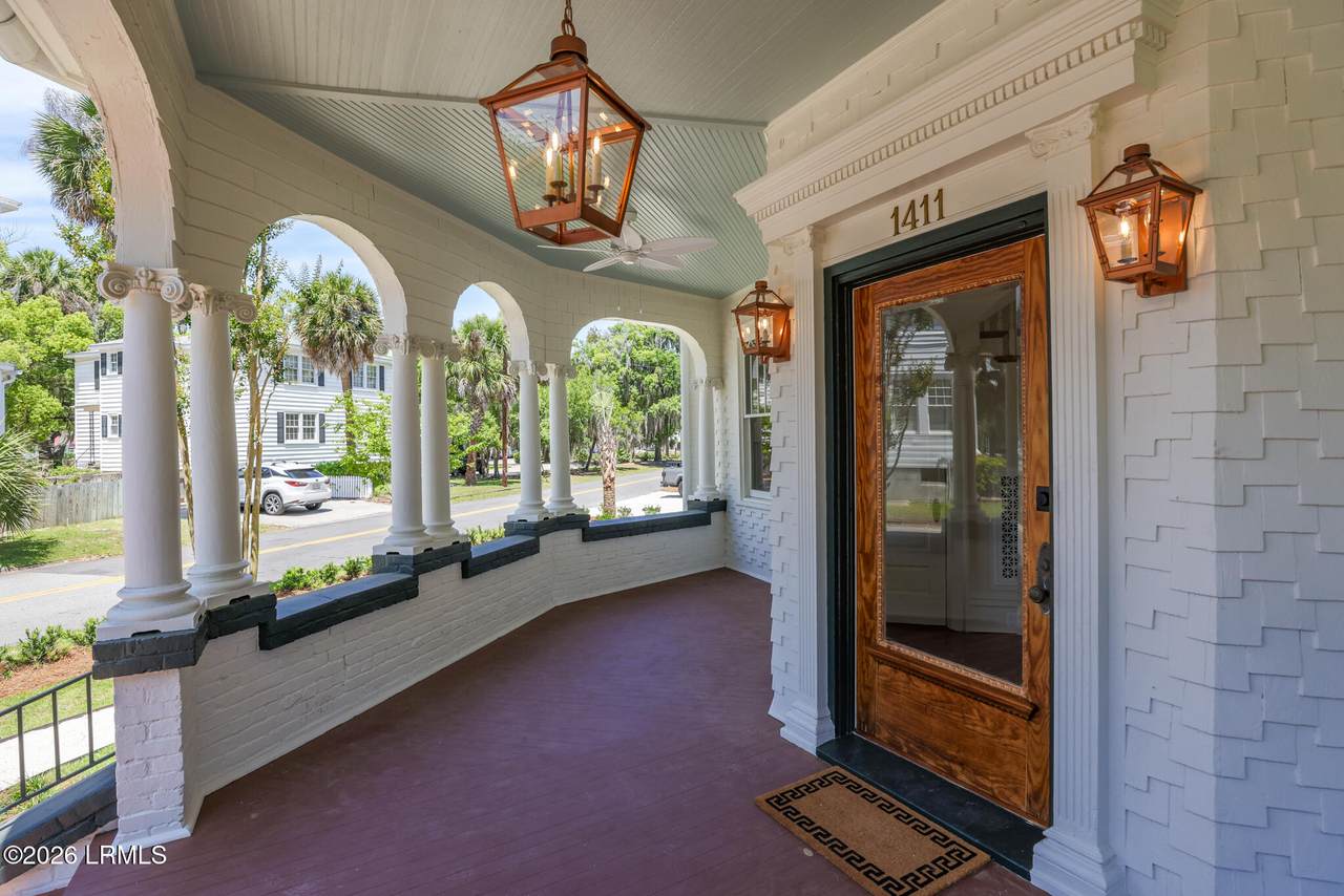 https://bt-photos.global.ssl.fastly.net/beaufortsc/1280_boomver_1_195300-2.jpg