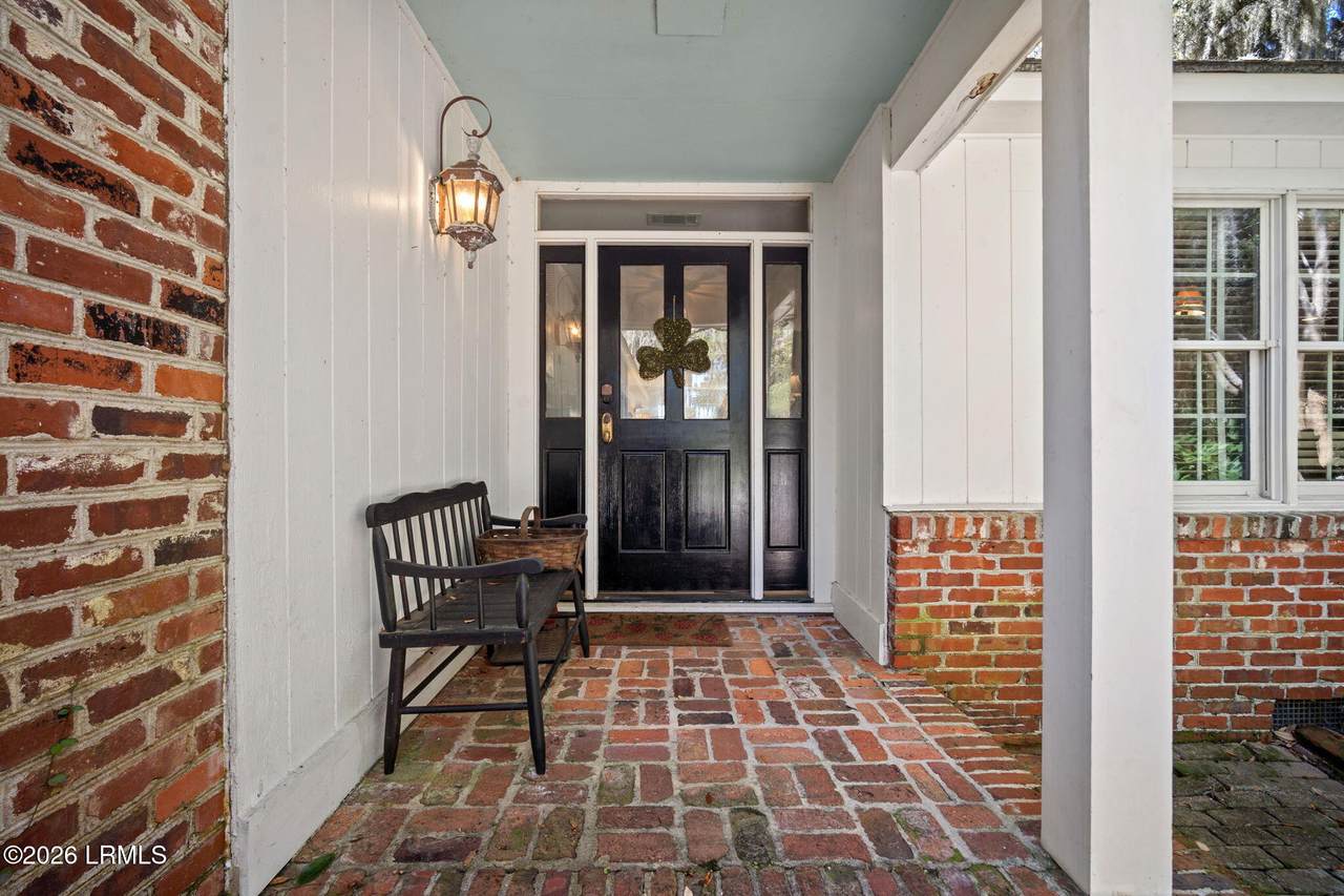 https://bt-photos.global.ssl.fastly.net/beaufortsc/1280_boomver_1_195383-2.jpg