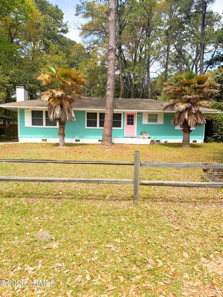 2403 Pine Court - Photo 1