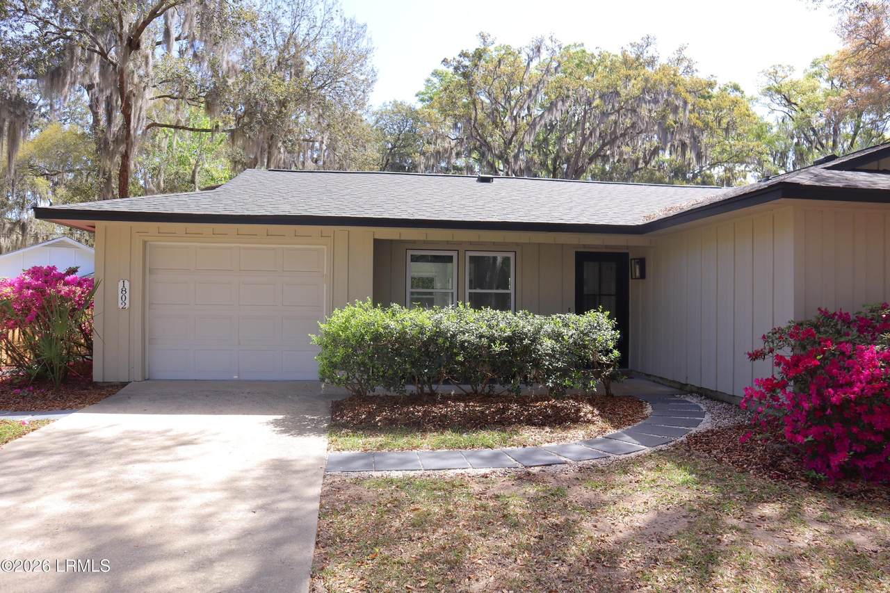 https://bt-photos.global.ssl.fastly.net/beaufortsc/1280_boomver_1_195481-2.jpg