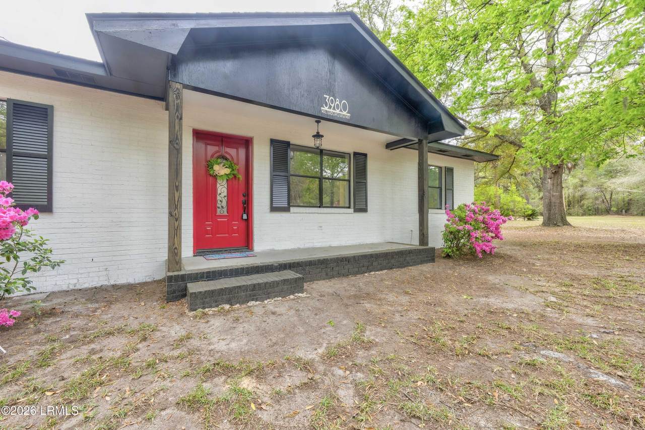 3980 Walterboro Highway - Photo 1