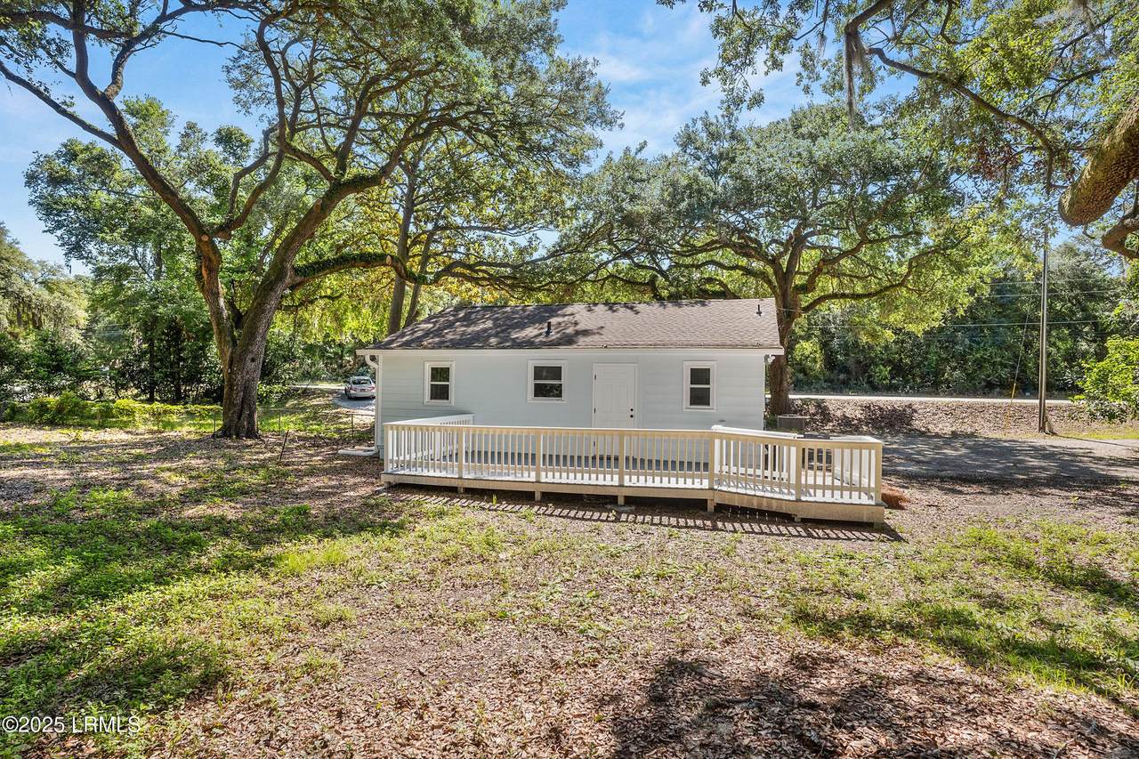 https://bt-photos.global.ssl.fastly.net/beaufortsc/1280_boomver_1_195586-2.jpg