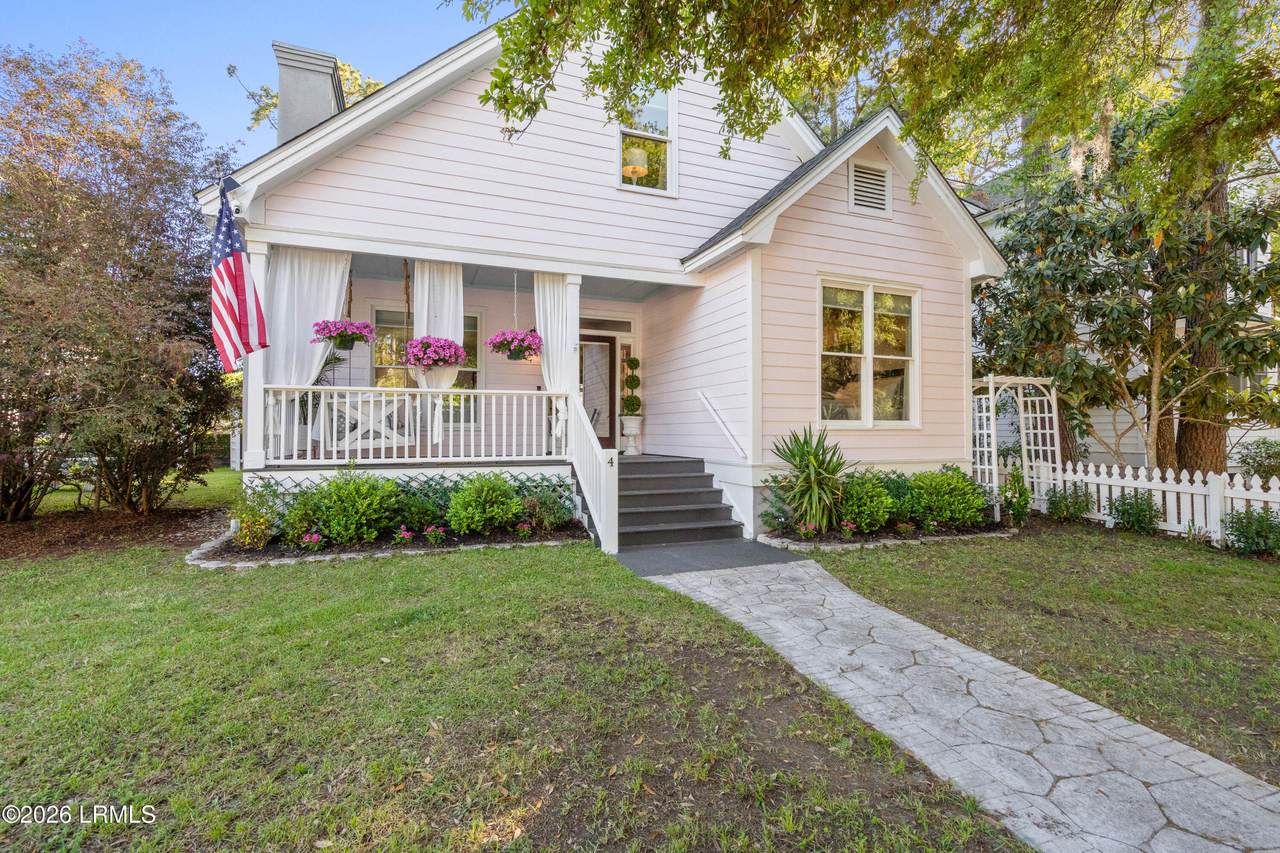 4 Brisbane Drive - Photo 1