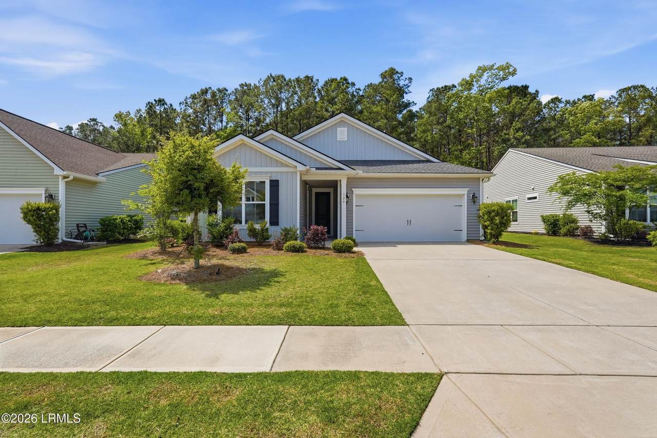129 Carolina Oaks Avenue - Photo 1