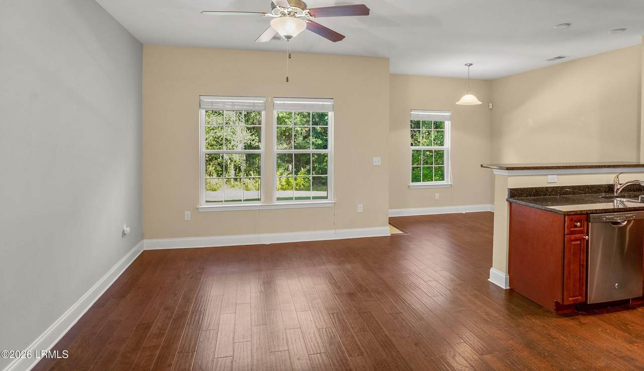 https://bt-photos.global.ssl.fastly.net/beaufortsc/1280_boomver_3_195714-2.jpg