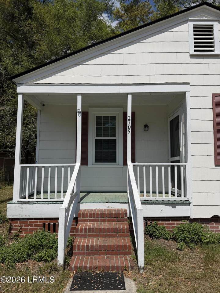 https://bt-photos.global.ssl.fastly.net/beaufortsc/1280_boomver_1_195735-2.jpg