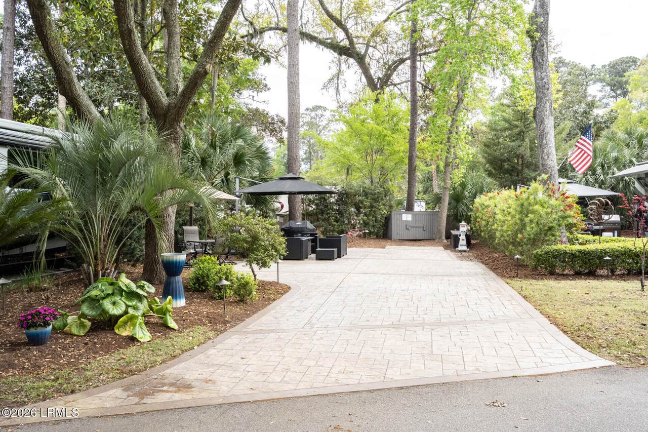 https://bt-photos.global.ssl.fastly.net/beaufortsc/1280_boomver_1_195772-2.jpg