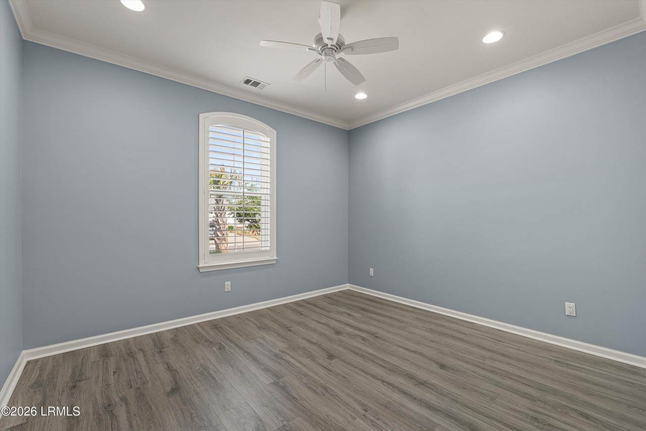 https://bt-photos.global.ssl.fastly.net/beaufortsc/1280_boomver_1_195815-2.jpg
