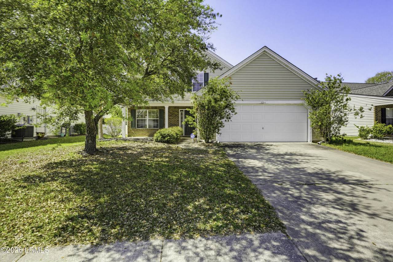 2225 Blakers Boulevard - Photo 1