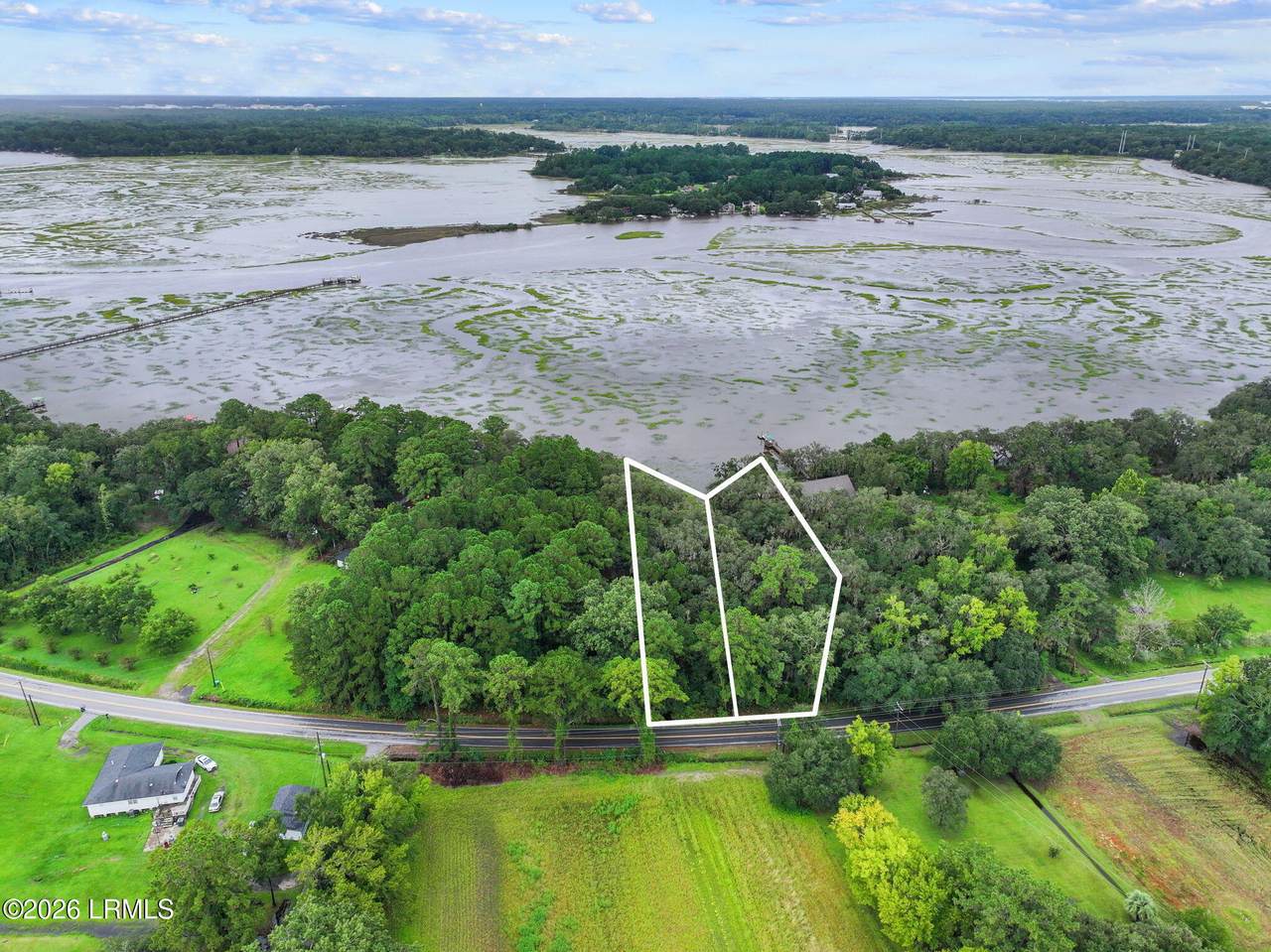 112 Stuart Point Road - Photo 1